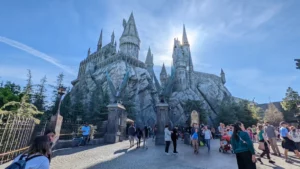 Photo plain pied du château de Poudlard, meilleur décor d’Harry Potter au sein du parc Universal Studio de LA.