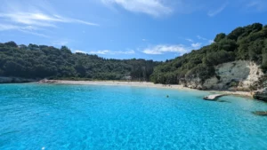 visiter corfou 1 semaine plage paralia voutoumi ile greque antipaxos