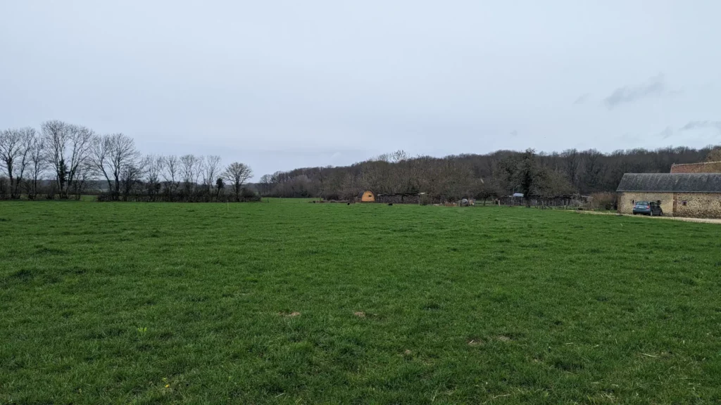 étendue herbe ferme bois neuf à proximité de paris