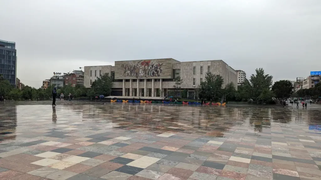 place skanderbeg et son musee national historique